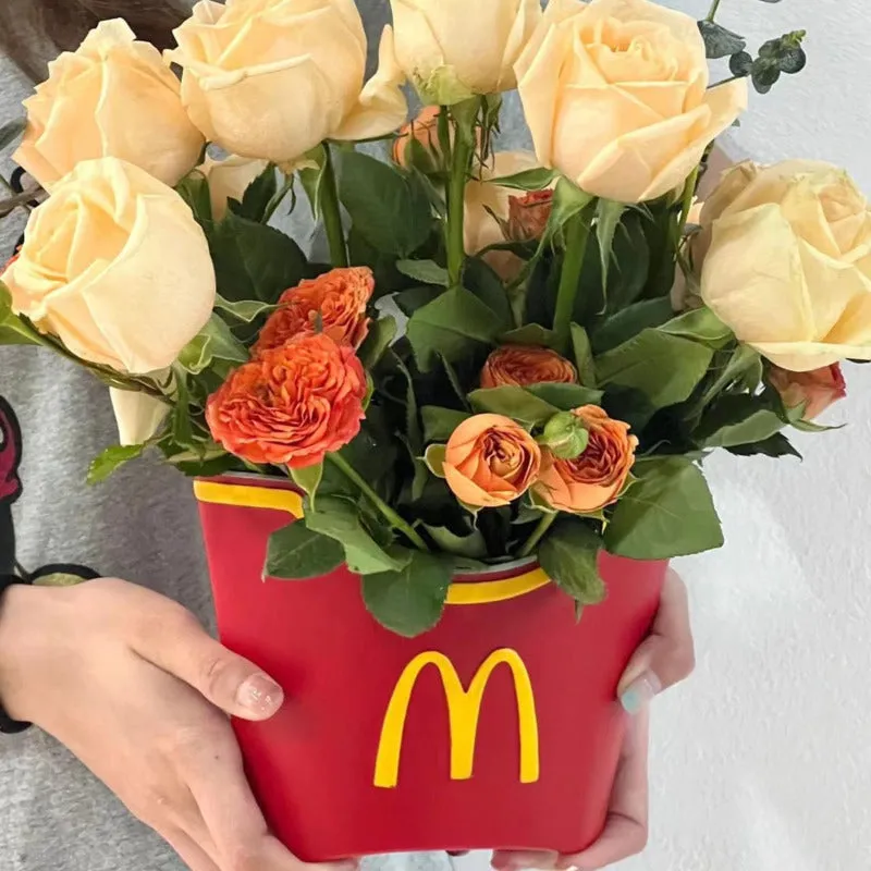 French Fries Box Vase Objet