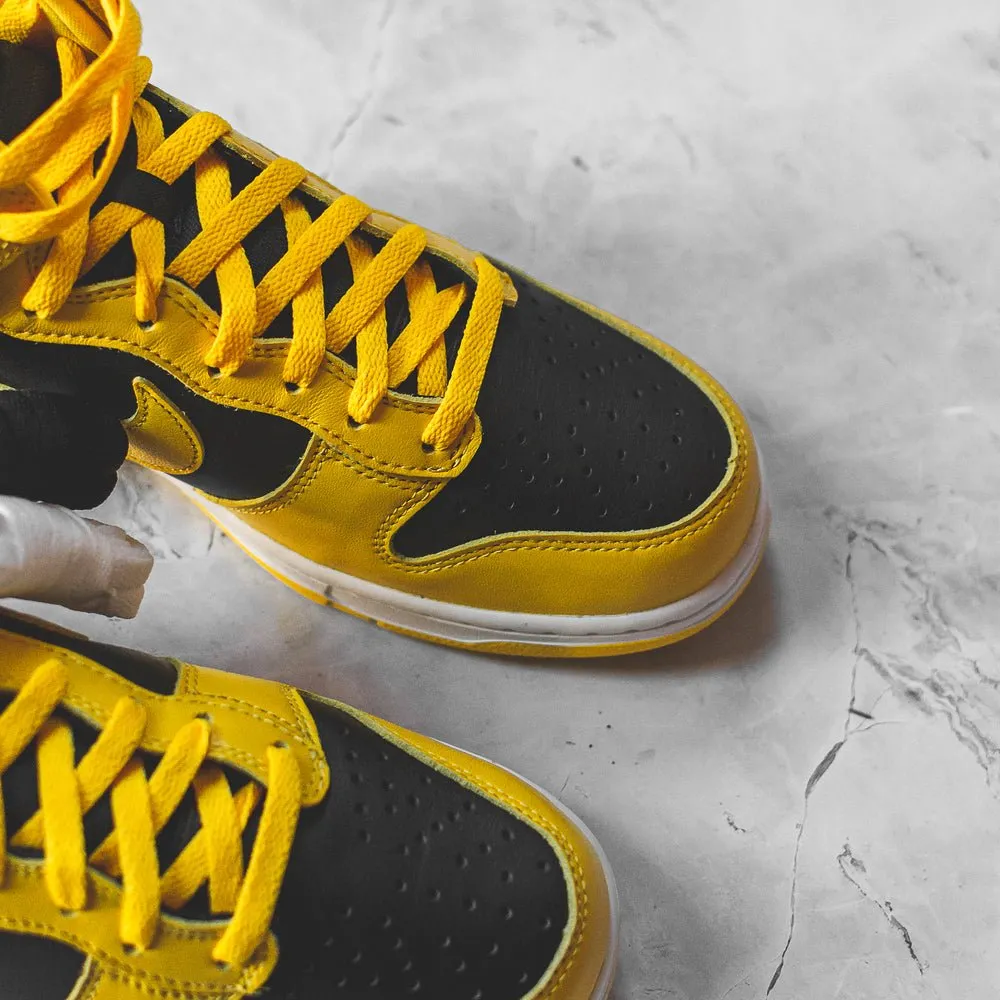 Nike Dunk High Varsity Maize