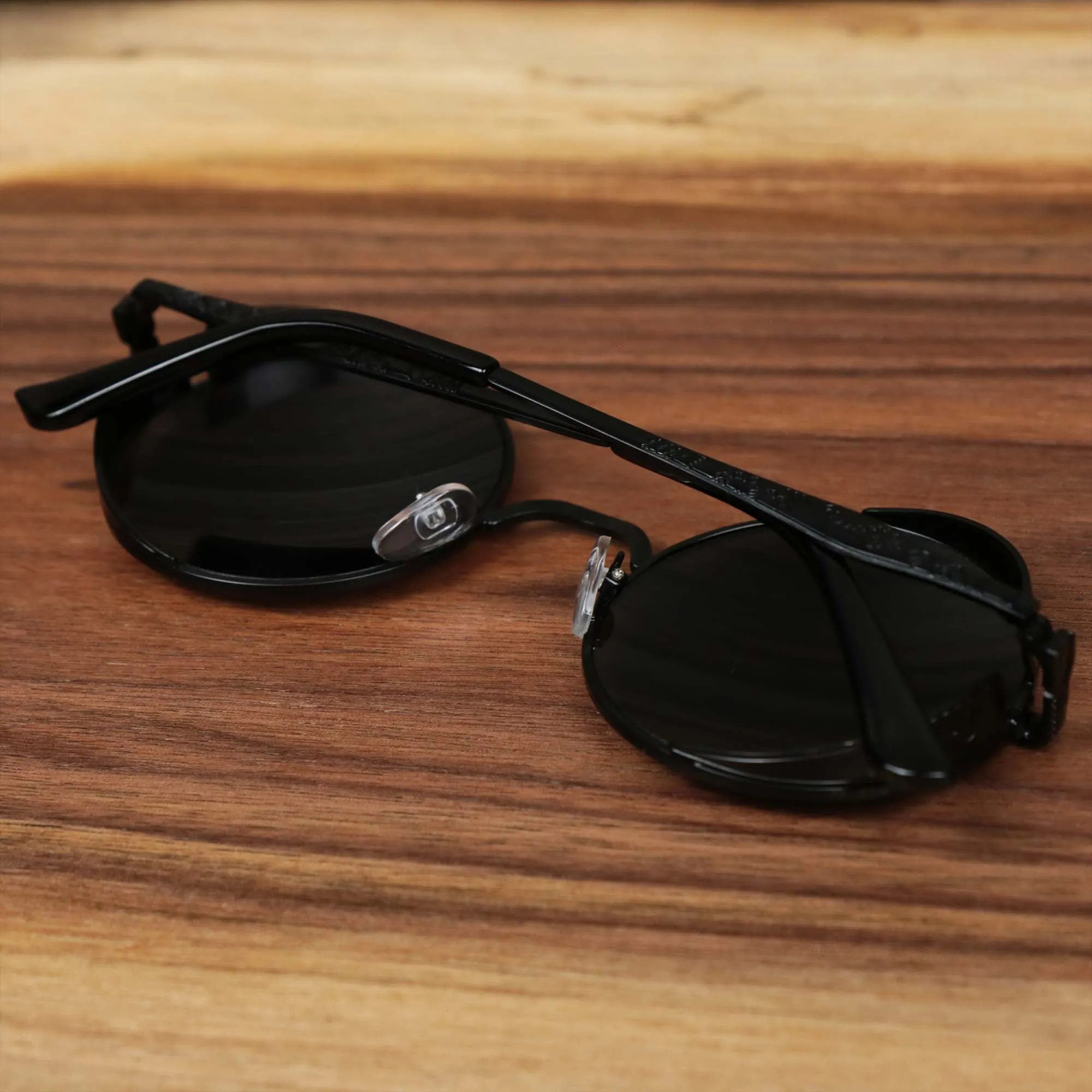 Round Frame Arched Bridge Black Lens Sunglasses with Black Frame