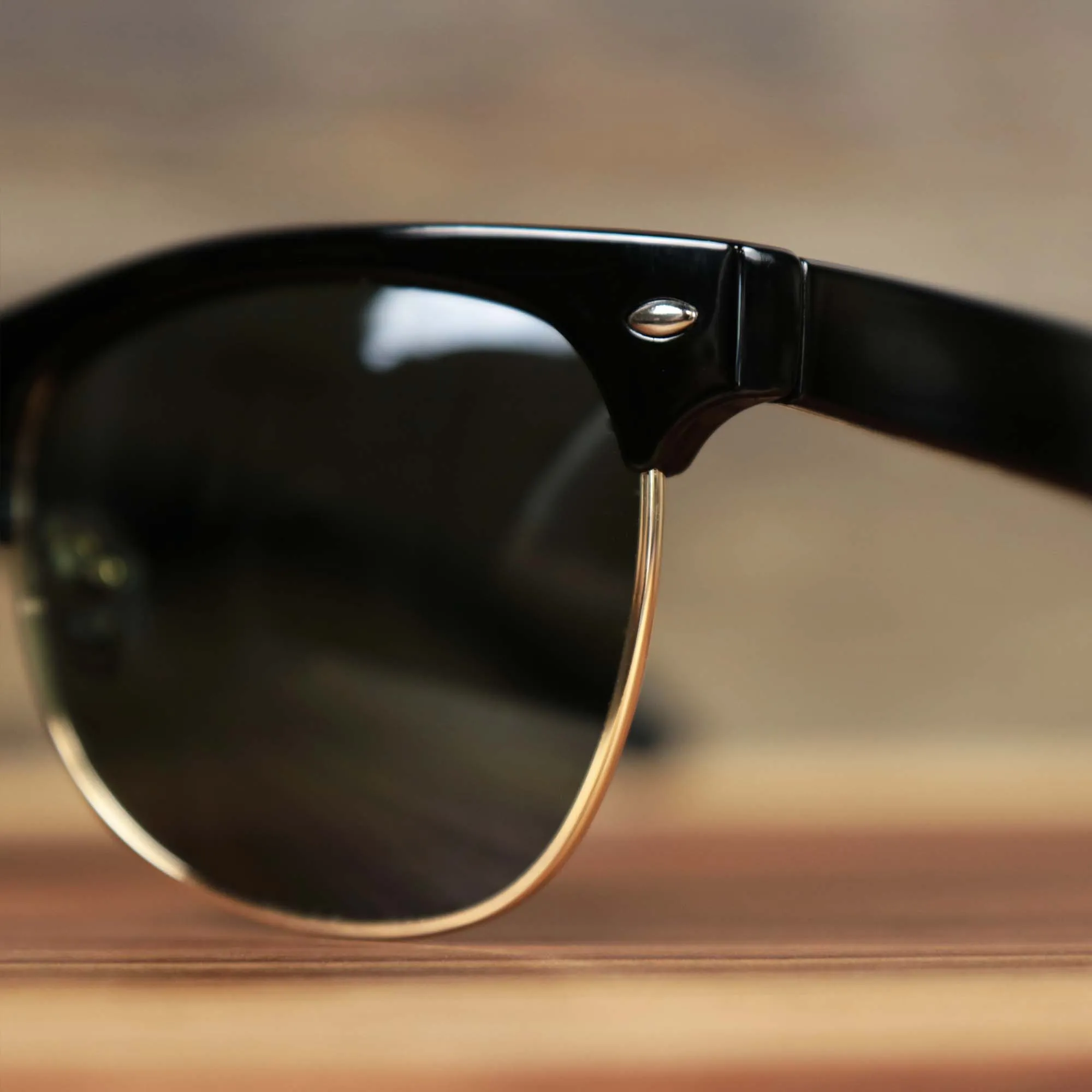 Thick Top and Metal Bottom Frame Black Gradient Lens Sunglasses with Black Frame