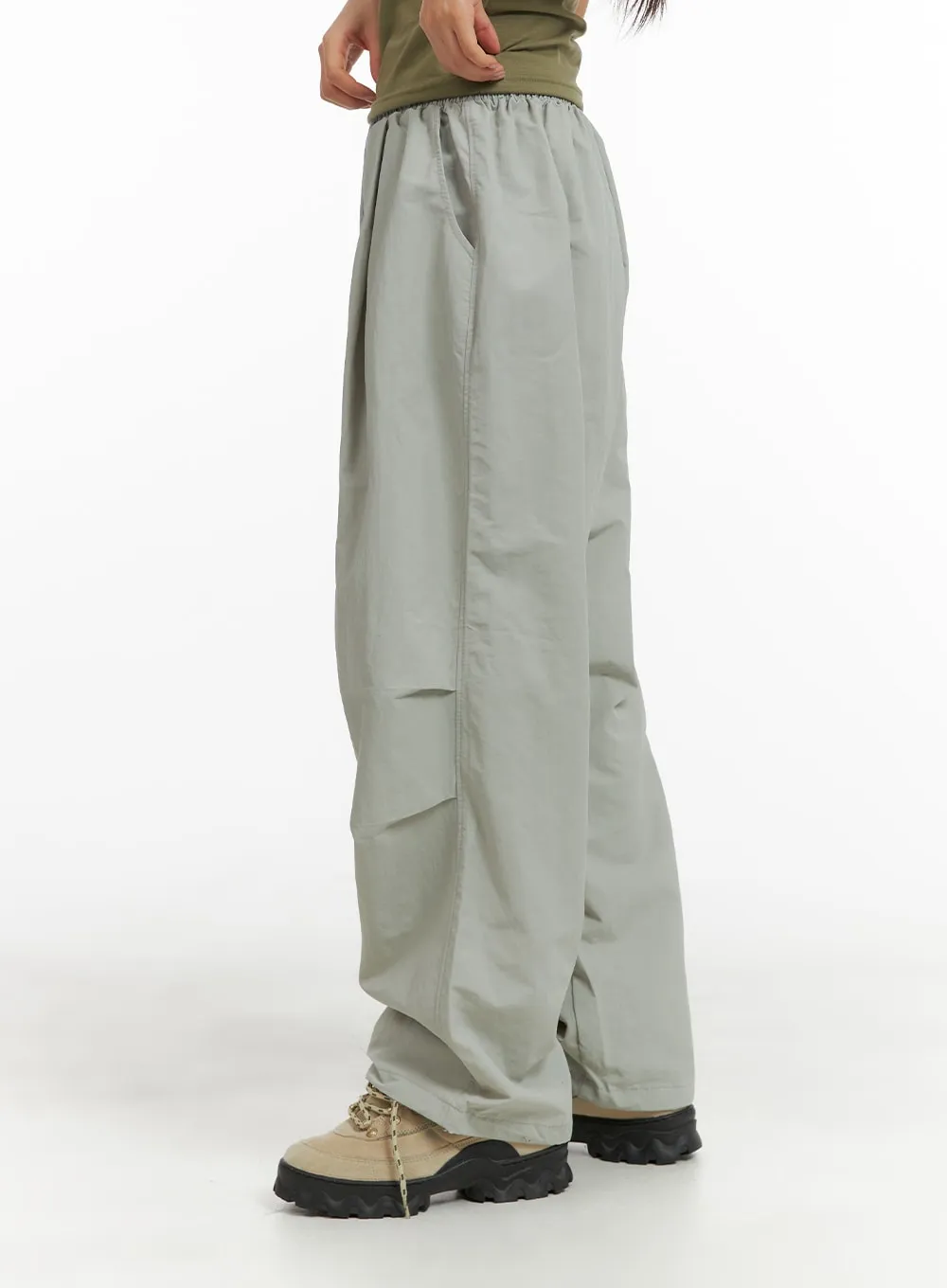 Unisex Classic Parachute Pants CM418