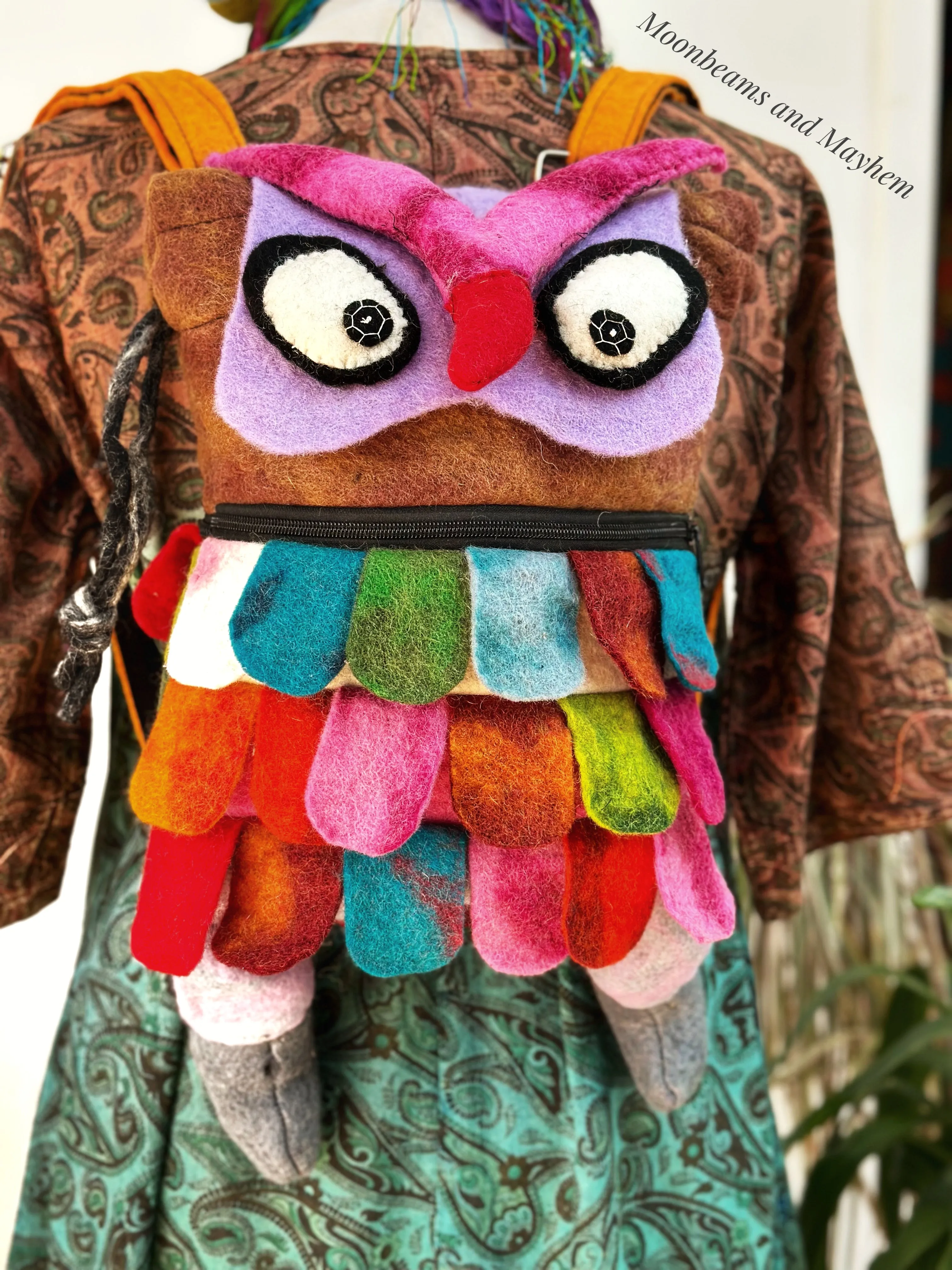 WONDERFUL FELTED OWL BACKPACK (FR13)